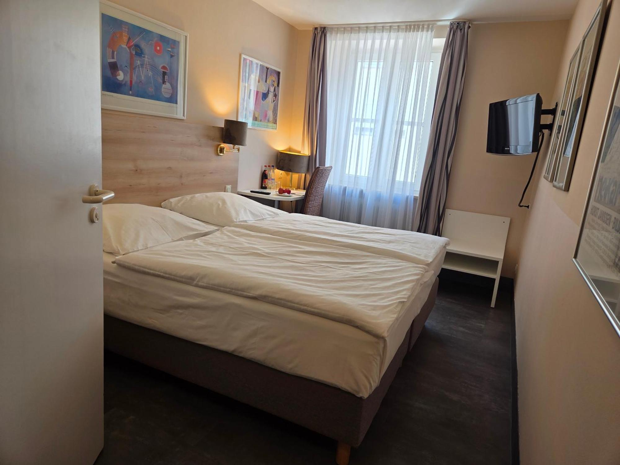 Hotel Garni "Am Ellinger Tor" Weissenburg in Bayern Bagian luar foto